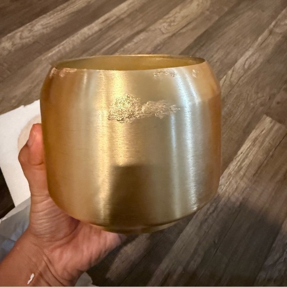 New in box! Large Anthropologie candle.
Amber Topaz. - Picture 5 of 9